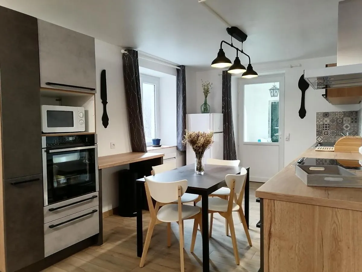 Holiday home Aux D'Estaing Croises, Gite De Montagne Accessible A Tous